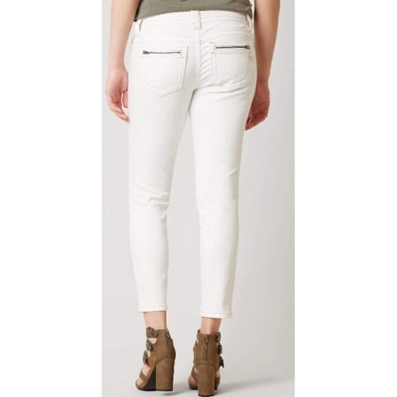 $100 Miss Me White Skinny Ankle Curvy Fit Jeans - Picture 2 of 12